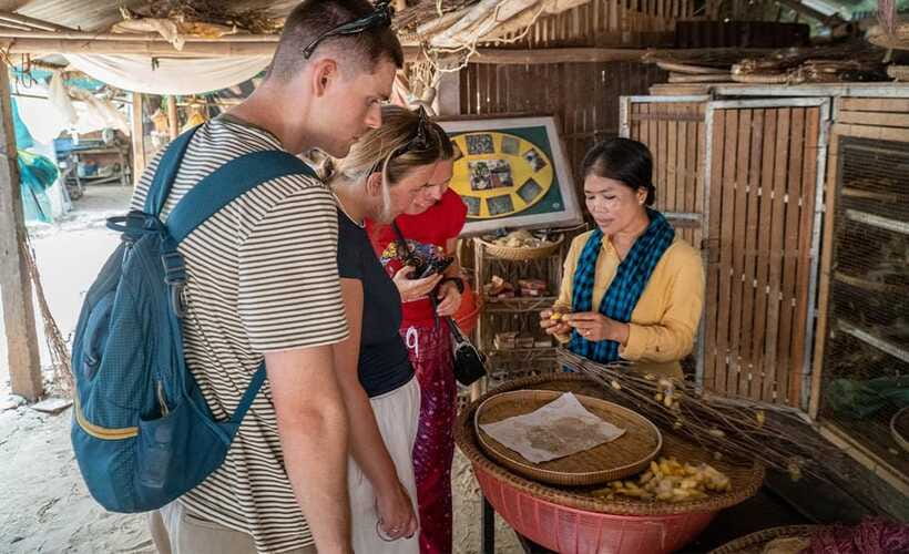 Phnom Penh: Silk Island Tour by Vespa with Tuk Tuk Available - The school stop and a look at community life