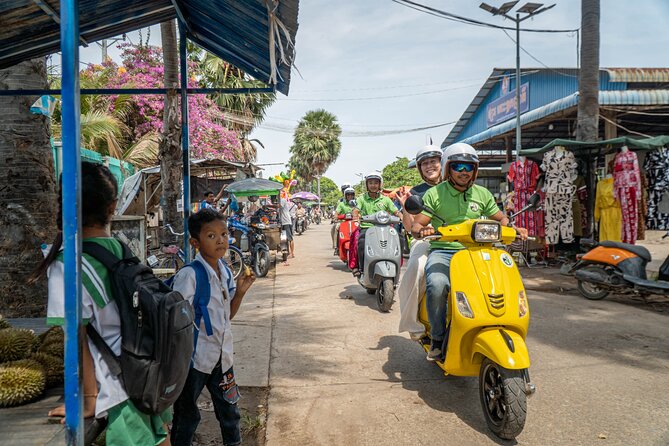 Phnom Penh Silk Island Vespa Tour / Tuk Tuk Available - Vespa or tuk tuk: choose the ride that suits you