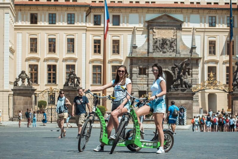 Prague: 3-Hour E-Scooter Tour in German - Key points at a glance