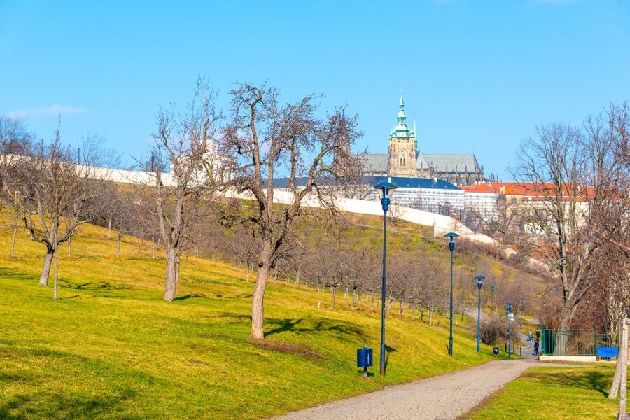 Prague: 4-Hour Segway and Scooter Tour with Lunch and Drinks - Key points at a glance