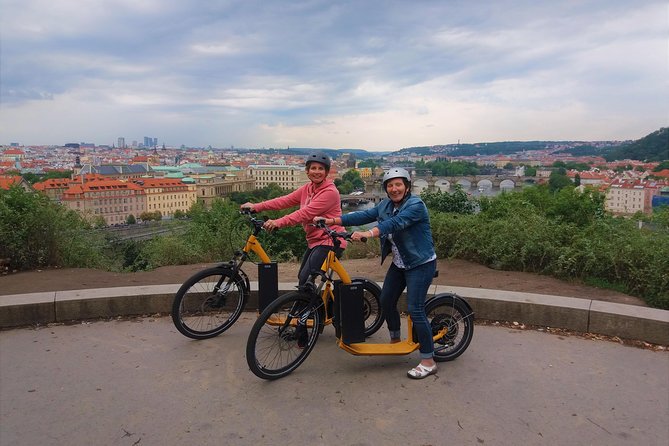 Prague: Combo 3h Tour by Segway and eScooter - Why this Prague tour works well