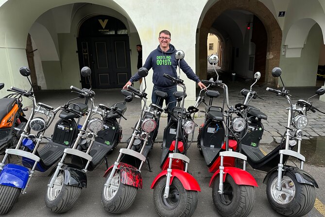 Prague E-Scooter Adventure: Fun & Easy Sightseeing 3Hours Tour - A quick look at Josefov and the Old-New Synagogue