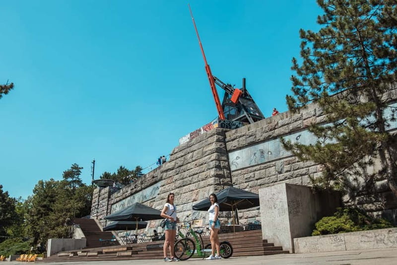 Prague: E-Scooter HUGO Bike Rental - Who will enjoy this most