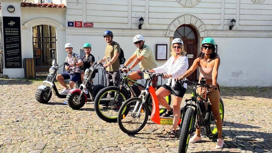 Prague: Electric Scooter & Cruiser Fat eBike Rental - A self-guided route to Petřín and Letná Park