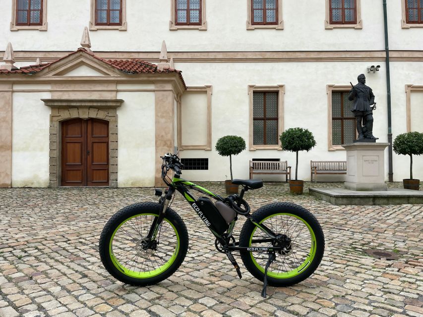 Prague: Electric Scooter & Cruiser Fat eBike Rental - Why the stop-and-walk option matters