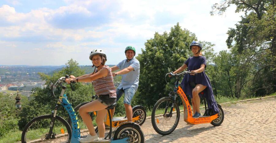 Prague: Highlights Tour on e-Scooter or eBike - Letná Hill and the Giant Metronome