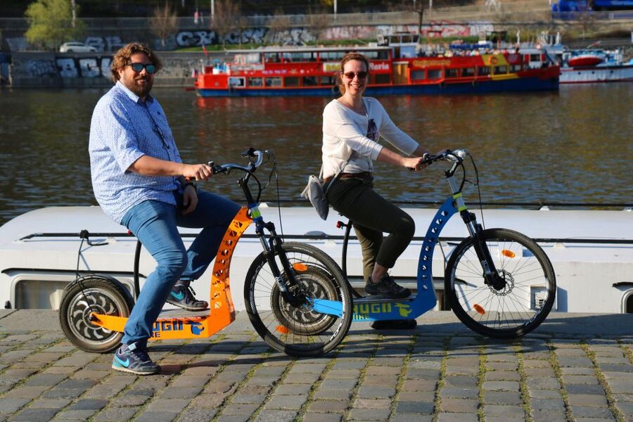 Prague: Highlights Tour on e-Scooter or eBike - From the Vltava to the Lennon Wall