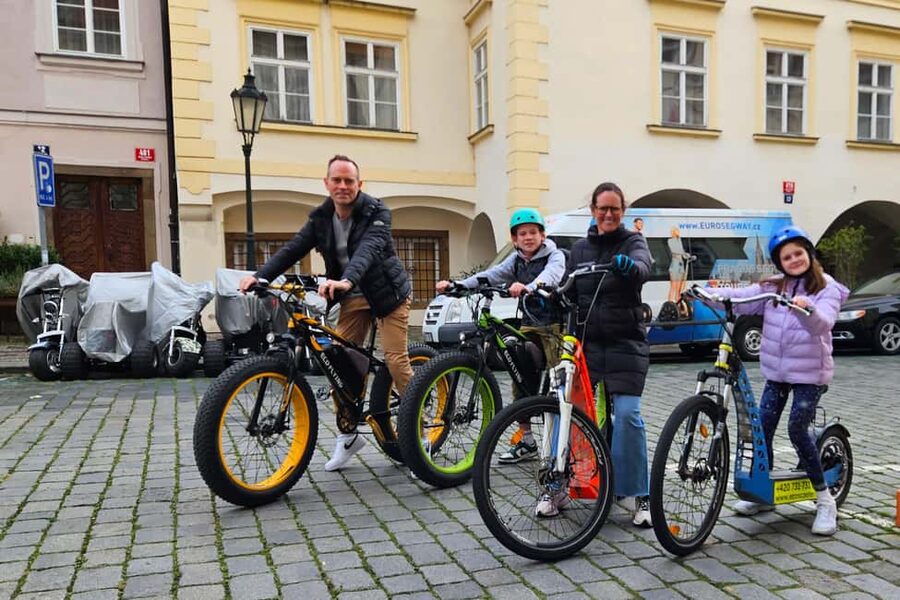 Prague Old Town: Guided Tour on eScooters - Is $45 a fair price?