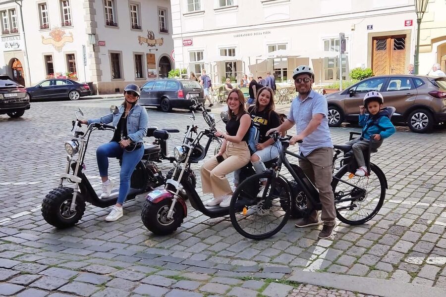 Prague: Tour by Electric Scooter or Cruiser eBike - Prague Castle and the Castle District