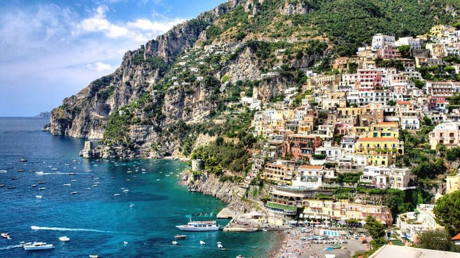 Private Amalfi Coast Tour by Vespa - Self driven option - Why a Vespa Works So Well on the Amalfi Coast