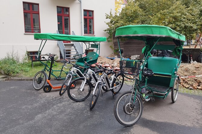 Private Guide Up to Group 6 - ONE Rickshaw, (E)Bikes, E-Scooters - Why this private Berlin tour works