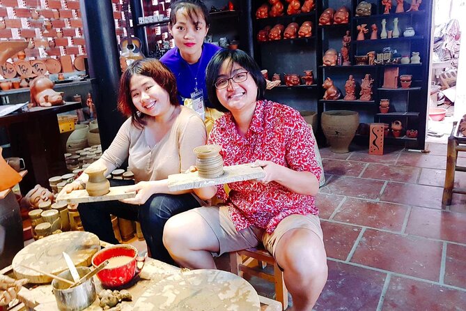 Private Hoi An Scooter/Motorbike Tour Village By Aodai Lady Rider - The guides and the food connection