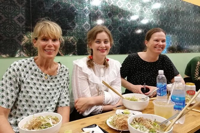 Private Night Food Tour By Scooters - Why a scooter is the right way to eat in Saigon at night