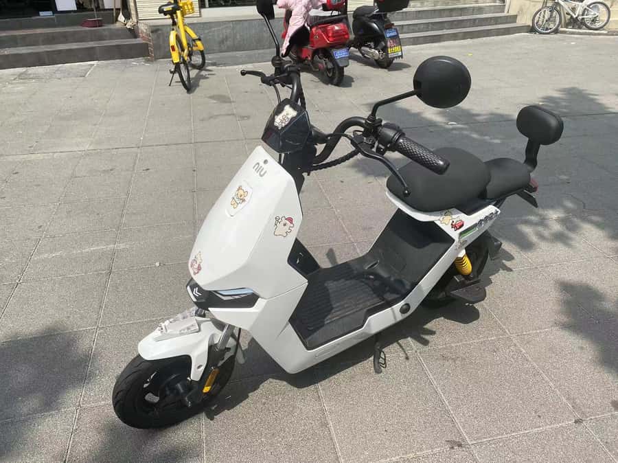 Private Scooter Adventure Tour in Shanghai - Photos, pacing, and personal attention