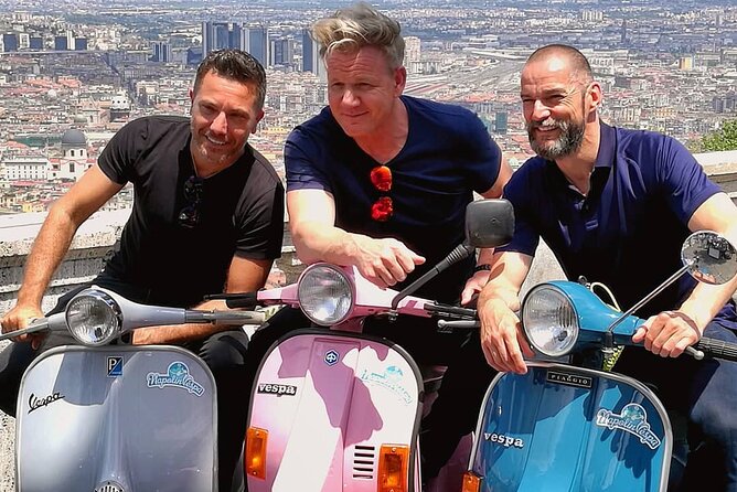 Private Sightseeing Tour in Naples by Vespa - Spaccanapoli and the street of nativity workshops