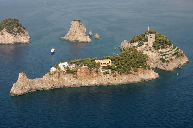 Private Tour: Amalfi Coast by Vintage Vespa from Naples - Why a Vintage Vespa Works So Well on the Amalfi Coast