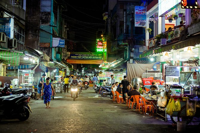 Private Vegan Food Tour By Scooter in Ho Chi Minh City - A sit-down meal at a leading vegan restaurant