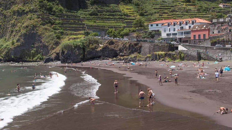 Private Vespa West Tour-Seixal,São Vicente,Porto Moniz(4hr) - Porto Moniz and the lava pools