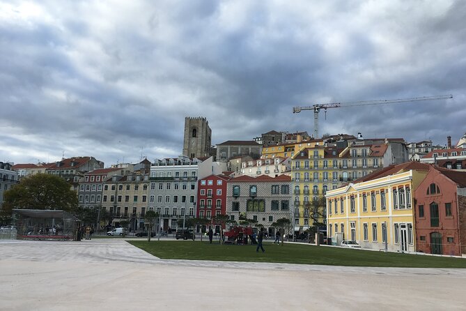 Rent a Scooter in Lisbon | Explore Freely with a Honda PCX - The value of freedom in central Lisbon