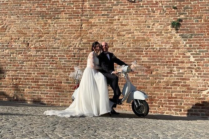 Rent a vintage Vespa for a whole day in Alba - What the ride feels like for two