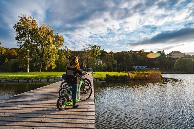 Rent your E-Scooter Hugo Bike in Prague! - Seeing Prague’s important sights without a rushed schedule