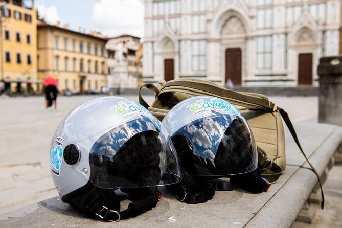 Rent your Electric Vespa 45 in Florence for 8 hours - Leaving Florence by electric Vespa