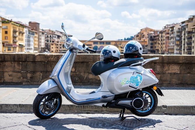 Rent your Electric Vespa 45 in Florence for 8 hours - A countryside route toward Malmantile and San Vito
