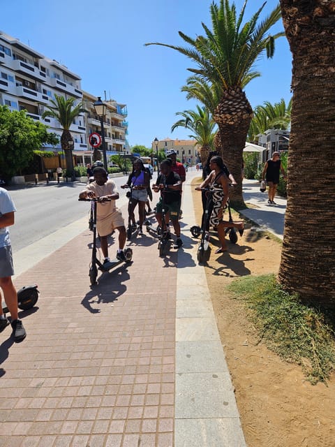 Rethymno: e-Scooter tour on the old and new town - What the guide adds to the ride