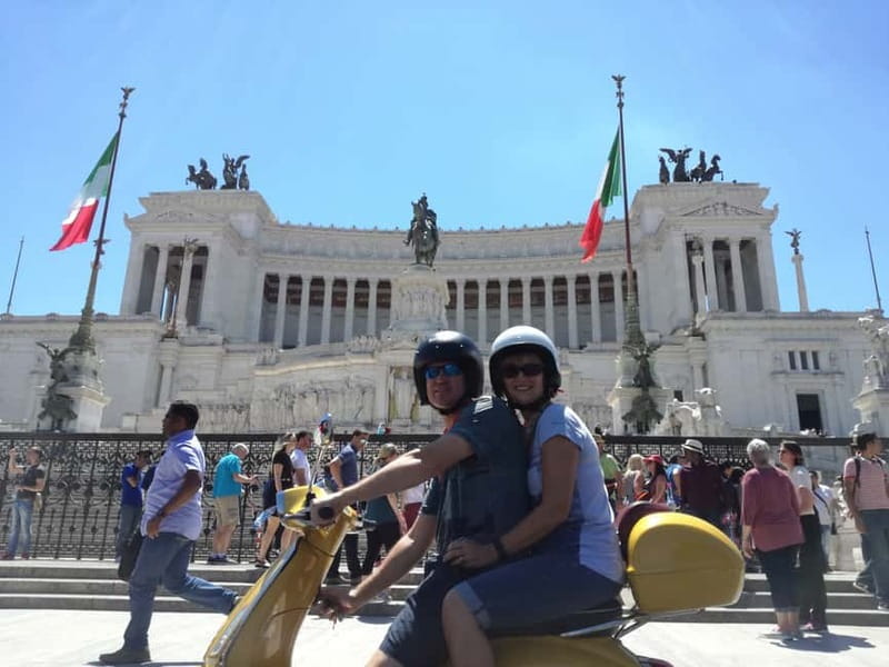 Rome: 125cc Vespa Primavera 24-, 48-, or 72-Hour Rental - The real value for two people