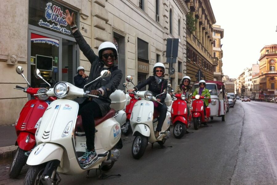 Rome 24-Hour Vespa Primavera Rental - Picking up the Primavera on Via Cavour