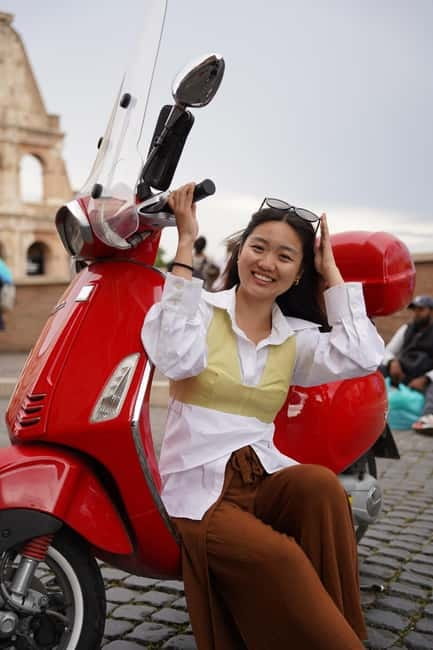 Rome: All In One Day by Vespa - Trevi Fountain and Piazza Venezia