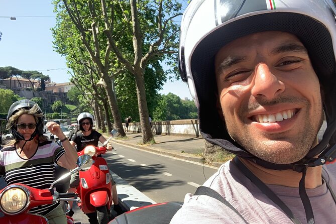 Rome by Vespa – Vespa Tour with Local Guide Francesco - Trevi Fountain, Spanish Steps, and Piazza Navona