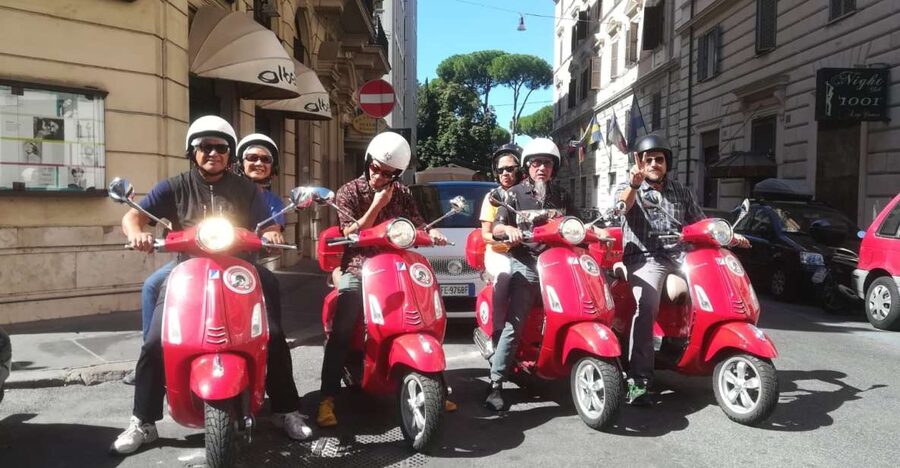 Rome: City Highlights Vespa Tour with Driver - Finding a quieter side of the capital