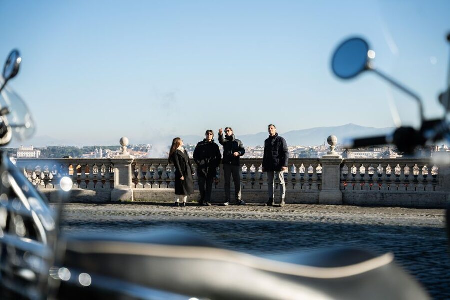 Rome: Day and Night Private Vespa Tour with Hotel Pickup - Circus Maximus and Trastevere from the road