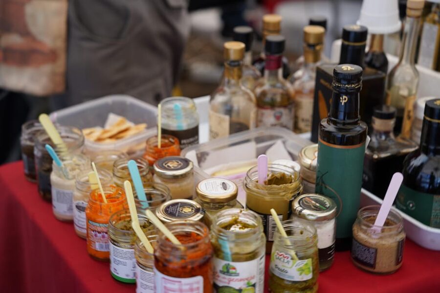 Rome: Guided City Food Tour by Vespa and Tastings - Tiramisu or gelato to finish