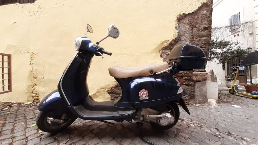 Rome: Half-Day Tour by Vespa with Driver - Trevi Fountain, the Pantheon, and the Spanish Steps