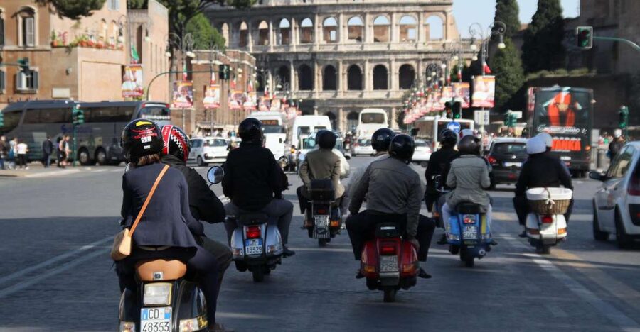 Rome: Half-Day Vespa Tour with Private Driver - Why a Vespa works so well in Rome