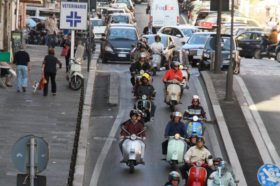 Rome: Half-Day Vespa Tour with Private Driver - Grand Rome: the big landmarks in one ride