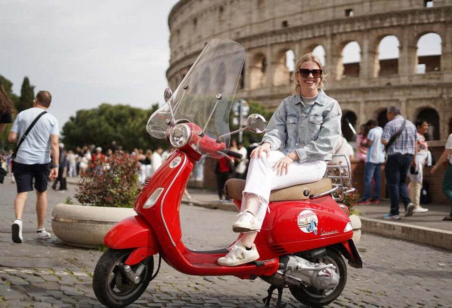 Rome on a Vespa – Photography Service - Fontana dell’Acqua Paola: Rome’s dramatic fountain stop