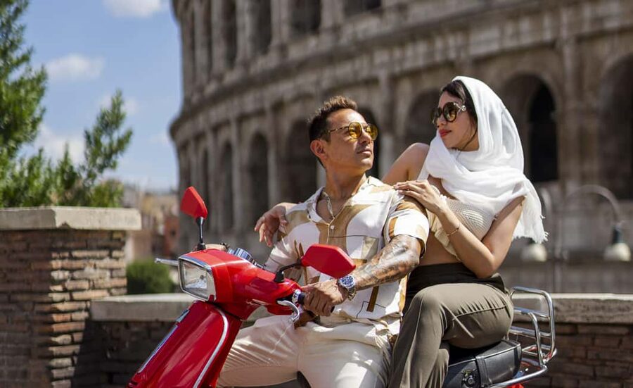 Rome: Private Vespa Experience with Professional Photoshoot - The Colosseum and Circus Maximus