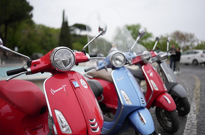 Rome’s Highest Hills Skyline Vespa Tour with Driver and Photo - Gianicolo Terrace and the city spread below