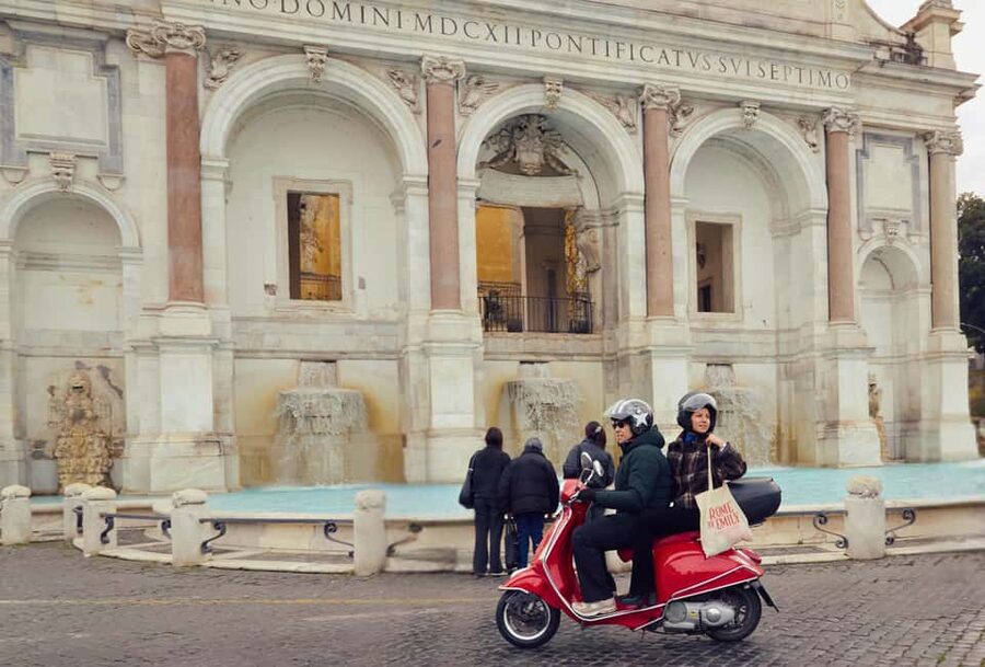 Rome: The Official Emily in Paris Vespa Tour with Pastry - Circus Maximus and the Colosseum