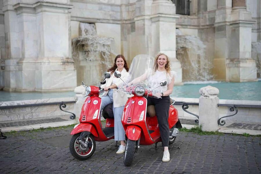 Rome: Vespa Photo Tour with City Center Pickup - Why a Vespa works so well in Rome