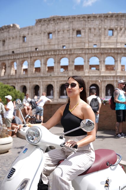 Rome: Vespa Photo Tour with Historic City Highlights - Key Points to Know Before Booking