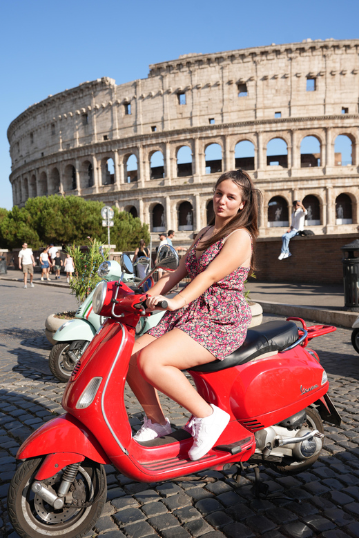 Rome: Vespa Photo Tour with Historic City Highlights - Castel Sant’Angelo and Piazza Navona Finish