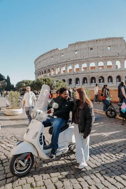 Rome: Vespa Ride in the Streets with Photography - A quick pass through Trastevere