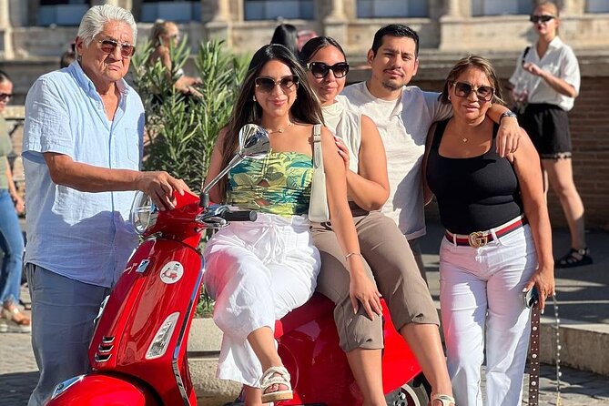 Rome Vespa Tour and Professional Photoshoot - Through Trastevere to the Acqua Paola Fountain