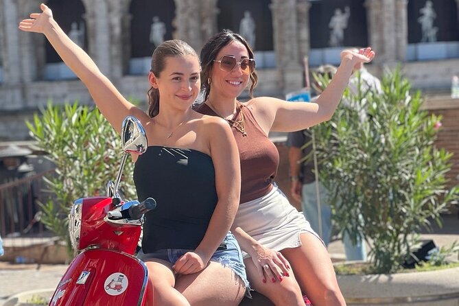 Rome Vespa Tour and Professional Photoshoot - What the guide and photographer add