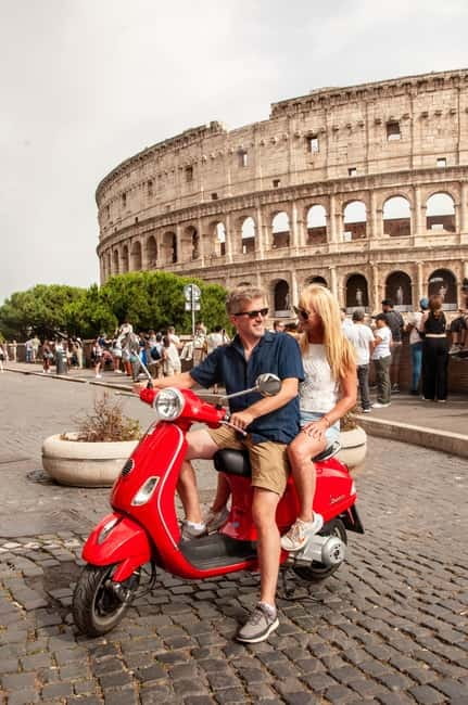 Rome: Vespa Tour with Gelato and Photos - Gelato and the finish at Piazza Navona