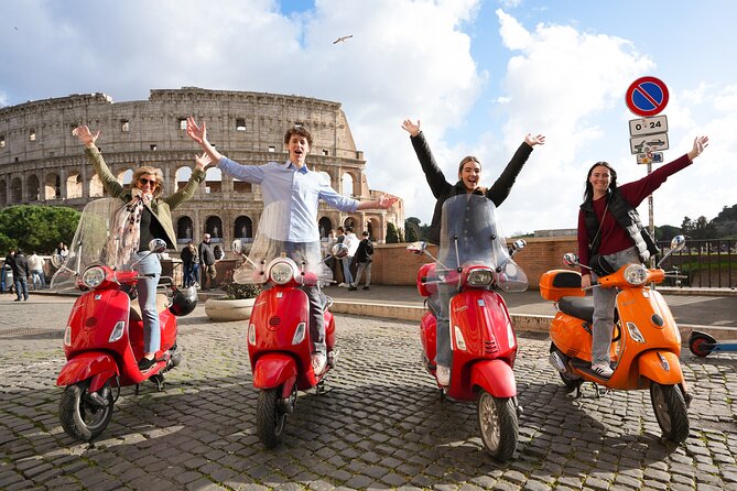 Rome: Vespa Tour with Photographer and Tiramisu treat - Why a Vespa works so well in Rome